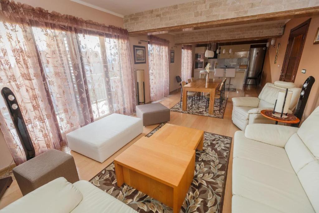 Luxury Apartments Near Bacvice Beach Split Kültér fotó